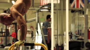 Тренировка Френка Медрано с опорами Lebert Equalizer