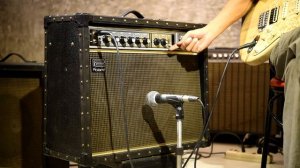 ROLAND JAZZ CHORUS JC 60