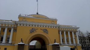 Адмиралтейство в Санкт-Петербурге.