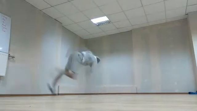 Чемпион по брейкдансу смотреть онлайн