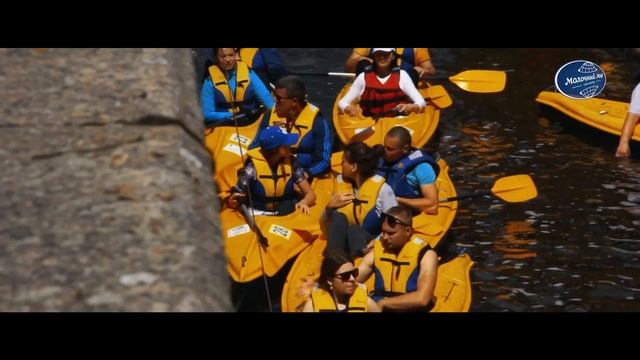 Активный отдых на байдарках с командой Молочного мира смотреть онлайн