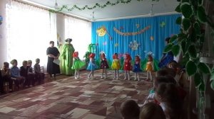 Танец матрёшек,младшей группы