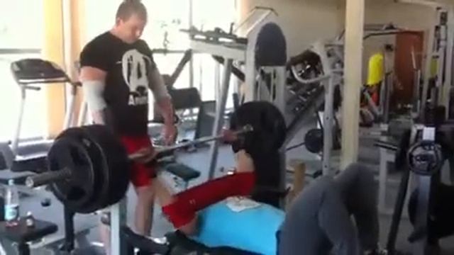 Жим лежа в слигшоте смотреть онлайн