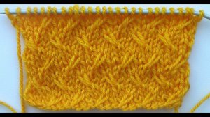 Узор из перемещённых петель