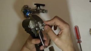 Разбираем пистолет ППУ.    Дешевый аналог Graco Probler P2.
