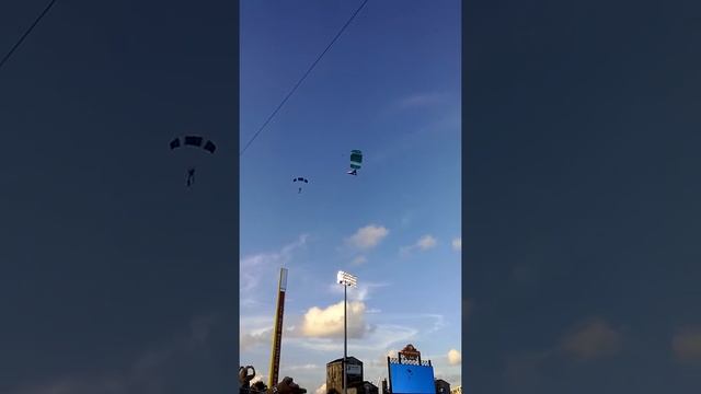 Hooks Game Skydivers