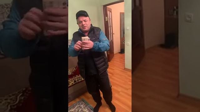 Конор макрегор и Дастин порье, ставка прошла мужик выиграл 750 тысяч
