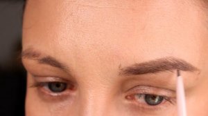 Брови. карандаш для бровей или тени?