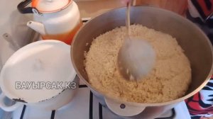 УЗБЕЧКА ГОТОВИТ ПЛОВ..Узбекский плов.Палау жасау,