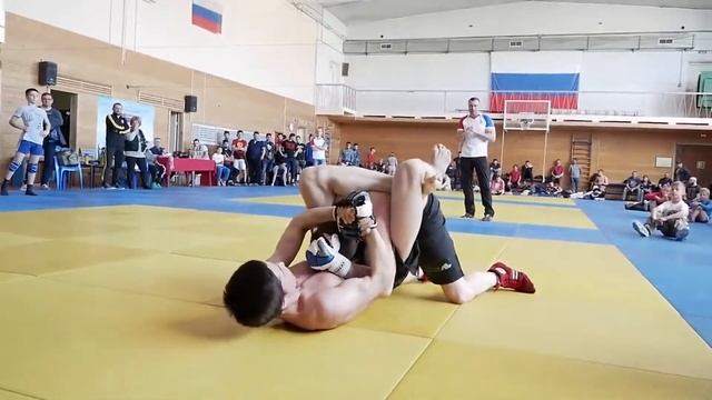 КОРНЕЙ ТАРАСОВ. ПРОФЕССИОНАЛЬНЫЙ БОЙ. БОЕВОЕ САМБО.