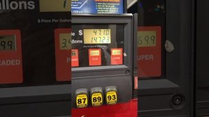 Заправки в Америке. Сколько стоит бензин?