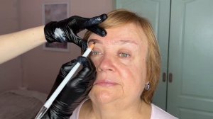 Брови на возрастной коже. Эскиз