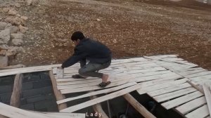 Daral: Mahin and Shadarmehr, trying to survive in the rain 2023