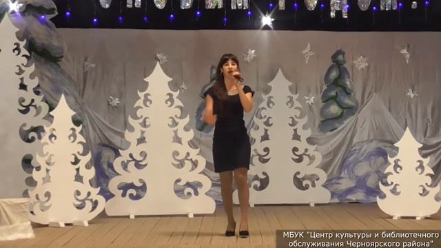 Новогоднее музыкальное поздравление от участницы художественной самодеятельности Лаврешкиной Елены