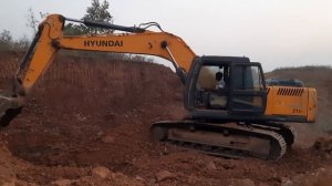 HYUNDAI 210EX EXCAVATOR WORK IN QUARY || TRACTORS TROLLY WORKS ||#jcbvideo