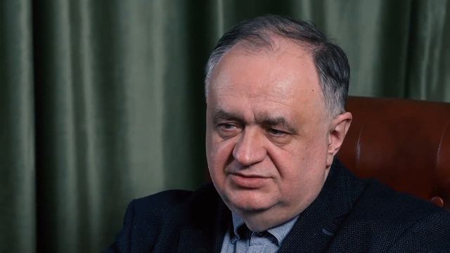 Запад или Восток. Какой путь у России?