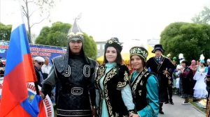 Почему Российские казахи не переезжают в Казахстан ?