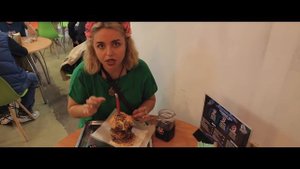 Еда в большом городе. Выпуск 2. MEAT лав BURGER (ЛУЧШИЕ БУРГЕРЫ В МОСКВЕ)