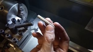 Поводковый упор из коронки для токарного станка