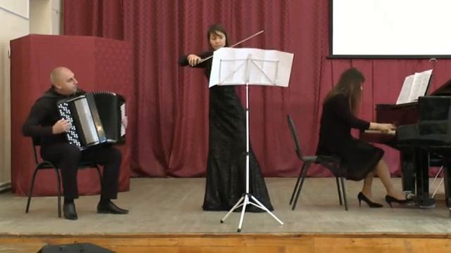 А.Пьяццолла. Времена года в Буэнос- Айресе.Зима. Е.Дербенко. "Романтическая прелюдия" смотреть онлайн