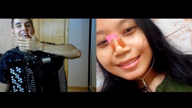 Хижина Музыканта - Реакция иностранцев на Баяниста - гитариста в чат рулетке 41 смотреть онлайн