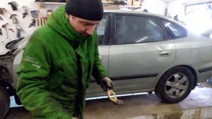 Кароче))) Меняем рабочий цилиндр и шланг сцепления Chevrolet Rezzo
