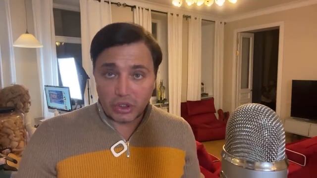 Шлак шоу биза . Роза Версаче или Донателла Сябитова?!