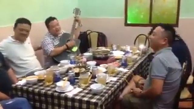 Đàn guitar acoustic SD60 - chú voi con ở bản đôn nhạc cover смотреть онлайн