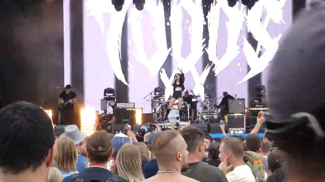 7000$ и Нуки. Человек человеку волк. Нашествие 2019 смотреть онлайн