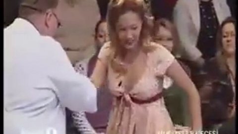 Разрезал человека...