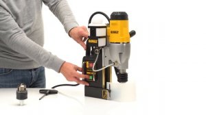 Станок сверлильный DEWALT DWE1622K-QS