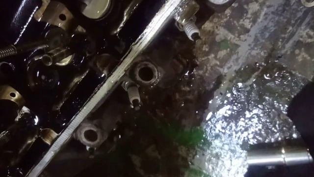 замена маслосъёмных колпачков. Автосервис