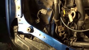 Замена насоса гидроусилителя руля на Mazda Demio