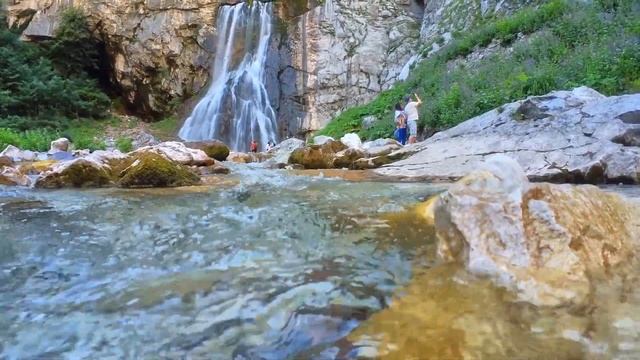 Гекский водопад Абхазия... смотреть онлайн