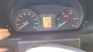 Установка часов Мерседес Спринтер и VW Crafter