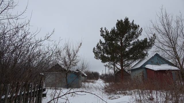 Сыро, серо и уныло, пейзажи забытых дач смотреть онлайн