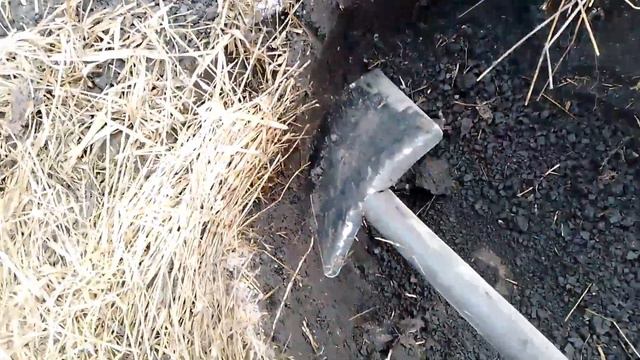 РЕЗУЛЬТАТ КОПА ЗА 4 ЧАСА, ОЧЕНЬ СЛАБО, СНЕГ ПОТАЯЛ а ЗЕМЛЯ ЧТО МОНОЛИТ😃😃😃 смотреть онлайн