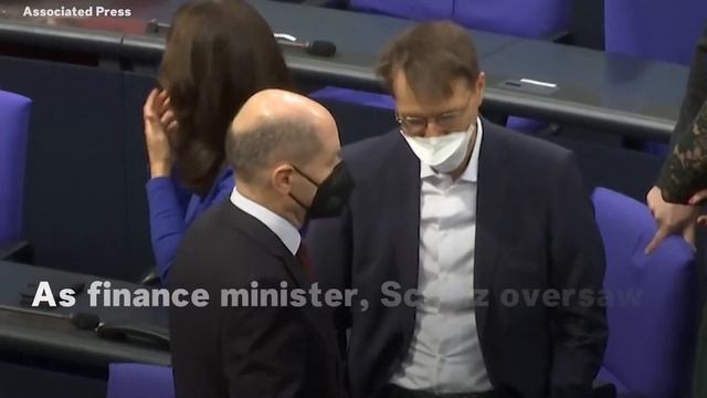 Who Is Olaf Scholz, Germany’s New Chancellor Replacing Angela Merkel? смотреть онлайн