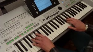 ABBA-Dancing Queen (игра на синтезаторе PA2X+Yamaha Tyros 3...)