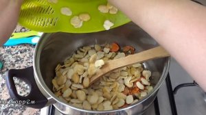 Fava. Закуска из бобов Фава. Турецкая кухня.