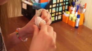 DIY Зайчик на пальчик из платка.