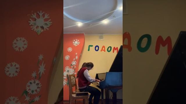 И. Шрамель "Вена, всегда Вена", А. Глазунов "Венгерский танец" № 4 d moll смотреть онлайн