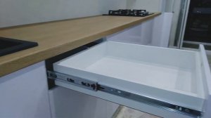 Система открывания нажатием Tip On