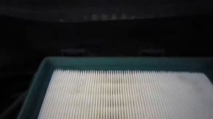 Как заменить воздушный фильтр на Поло Седан