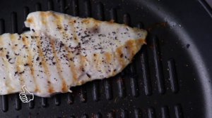 СОЧНАЯ куриная ГРУДКА на сковороде гриль | Стейк из куриного филе без масла