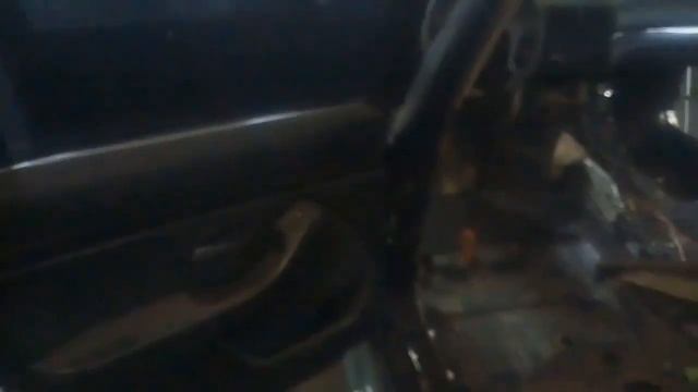 Как снять дверь на BMW e39,снятие и установка смотреть онлайн