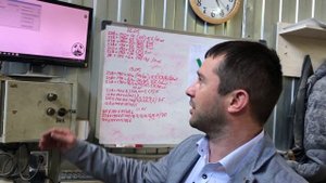 Склейка и профилирование заготовки для изготовления  клеёного бруса