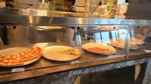 Letting Strangers Decide Where We Eat For 24 Hours (Construction Workers) смотреть онлайн