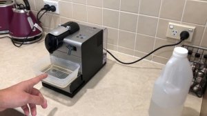 How to Clean Your Delonghi Nespresso Coffee Machine without Nespresso Solution! Vinegar