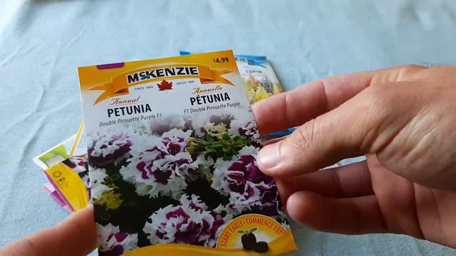 Another mail from Corina. So much flower seeds from Canada 🇨🇦 смотреть онлайн